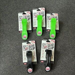 Lot of 5 PPE Chums Breakaway Tiger Glove Clip Set
